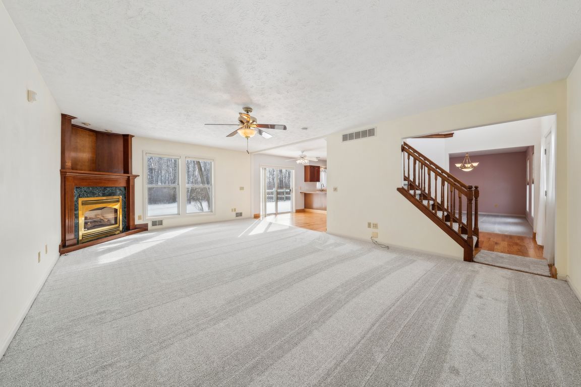 Long Pond Rd-008