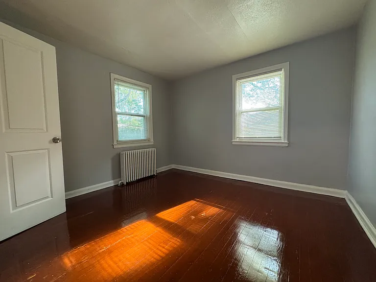 61-02 Hughes St #B-02 — Photo 5