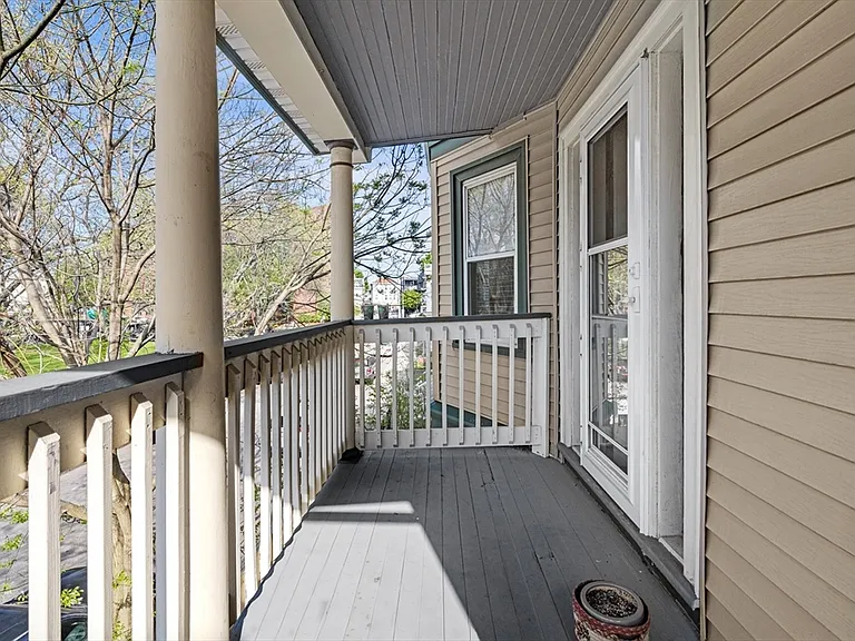 28 Edison Grn #2 — Photo 11