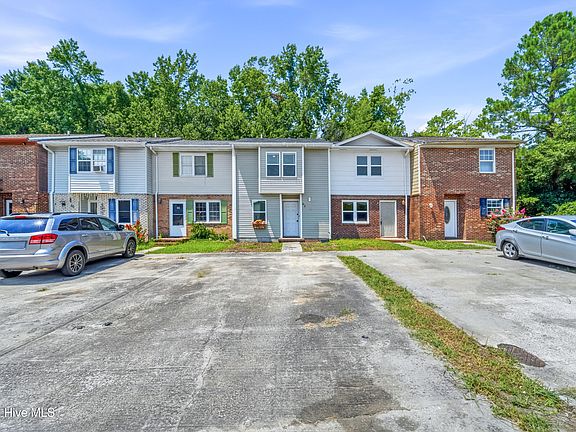 5th image of 82 Balsam Road