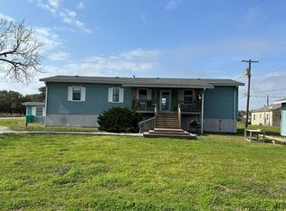 130 W Young Ave, Aransas Pass, TX 78336