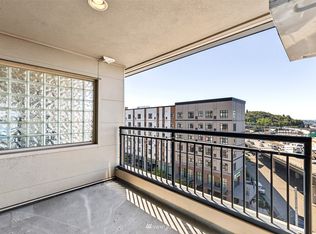 321 10th Ave S APT 701, Seattle, WA 98104