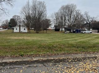 110 W 2nd St #&-210, Smiths Grove, KY 42171