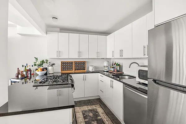 Sold by Compass | media 4