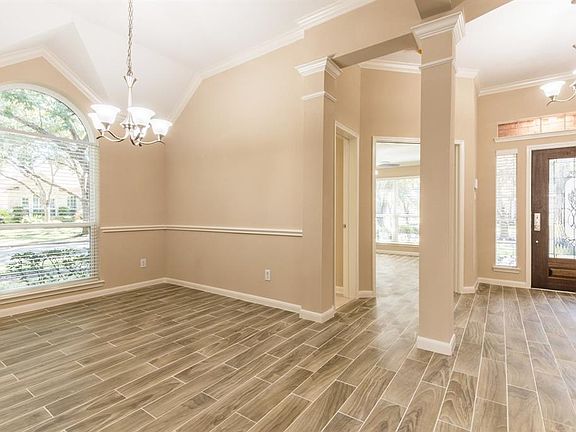 5th image of 4923 Big Cedar Cir