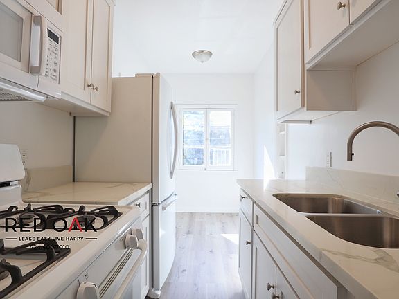 2nd image of 401 N Genesee Ave APT 209