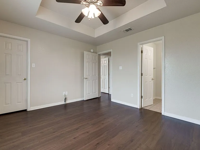 3606 Dustin Ct — Photo 9