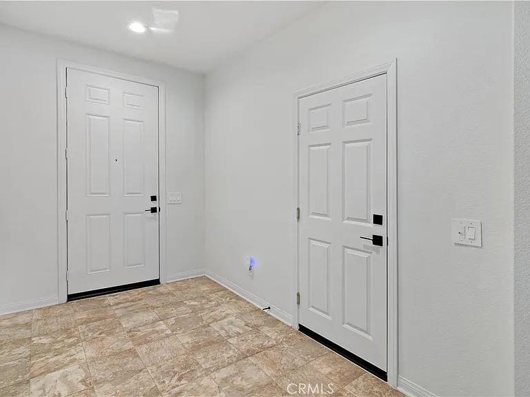 28380 Patches Dr — Photo 4