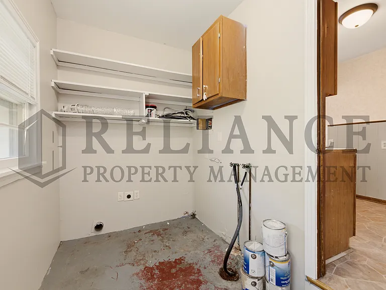 1620 E Selma St — Photo 32