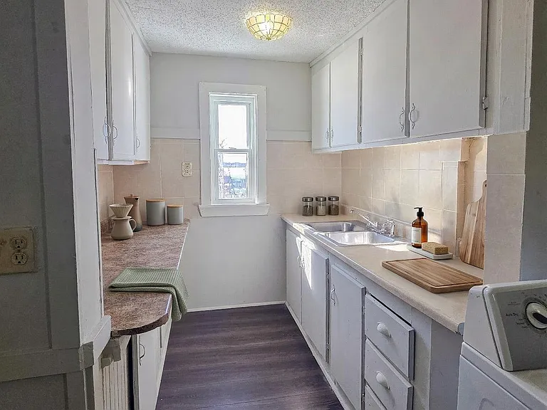 343 Auburn St #3 — Photo 11