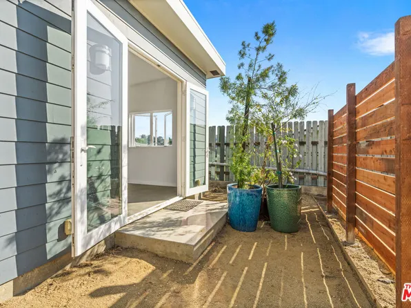 2275 Ewing St, Los Angeles, CA 90039