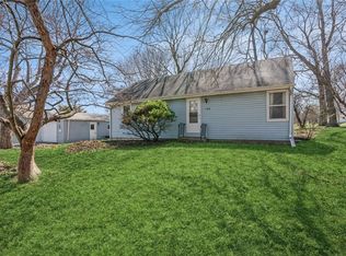 135 E Main St, Hartford, IA 50118