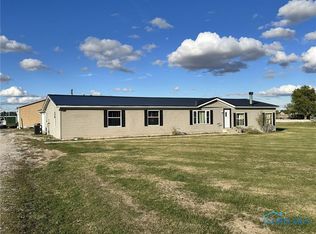 26359 Bowman Rd, Defiance, OH 43512