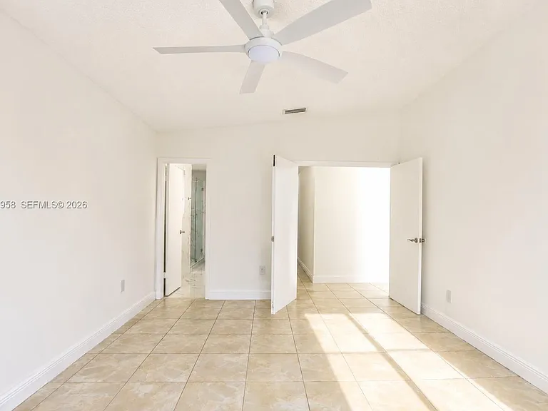 15428 SW 50th Ter — Photo 16