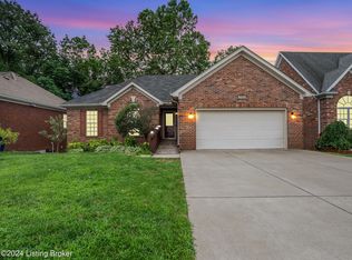 7004 Catalpa Springs Dr, Louisville, KY 40228