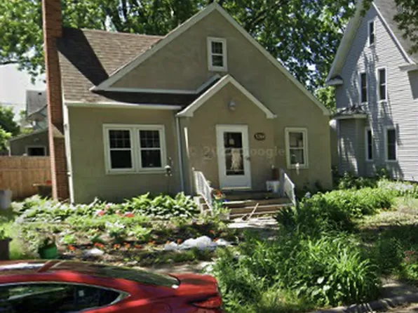 1366 Thomas Ave, Saint Paul, MN 55104