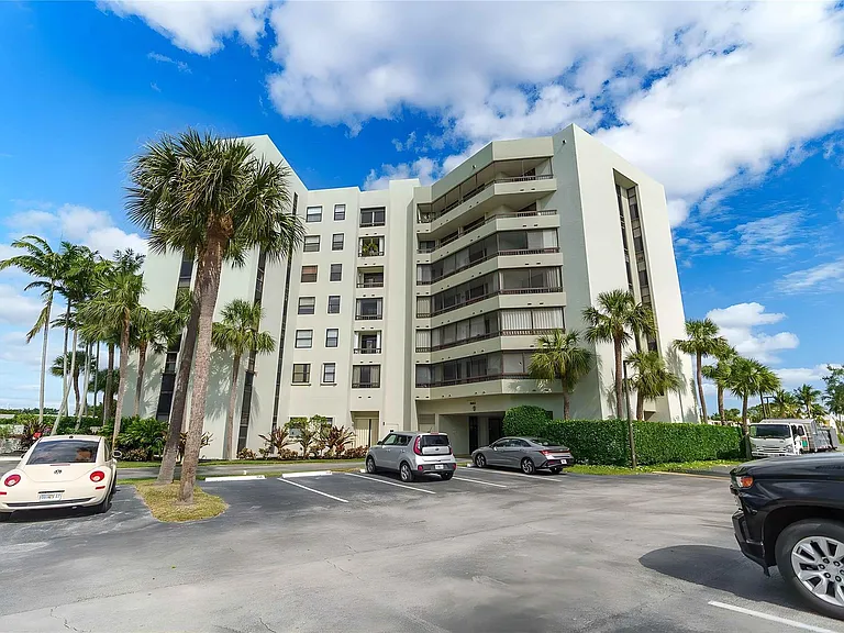 6463 La Costa Dr #301 — Photo 28