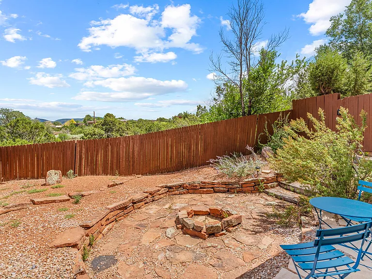 2132 Ridgeview Cir — Photo 28