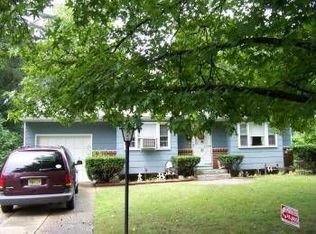 4 Delahaye Rd, Lindenwold, NJ 08021