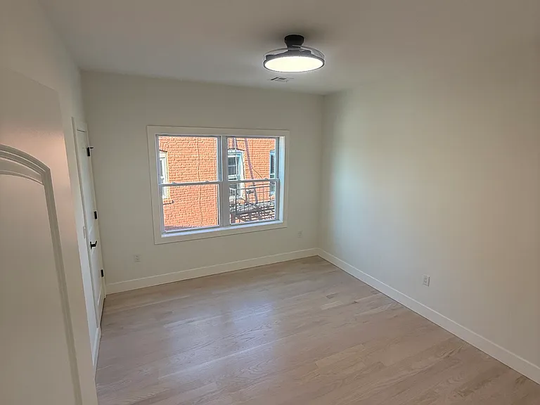 524 S 15th St #2 — Photo 8