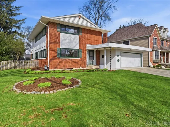 (undisclosed Address), Aurora, IL 60506