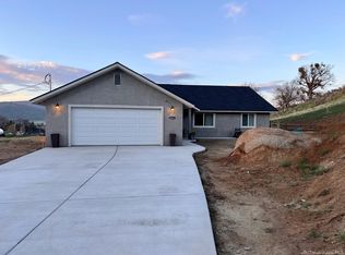 28011 Preakness Dr, Tehachapi, CA 93561