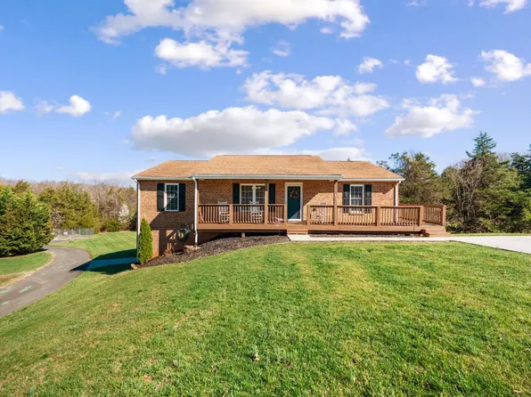 1578 Village Ct, Bedford, VA 24523