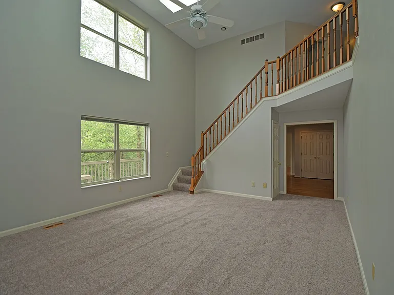 6490 Glenarbor Dr — Photo 14