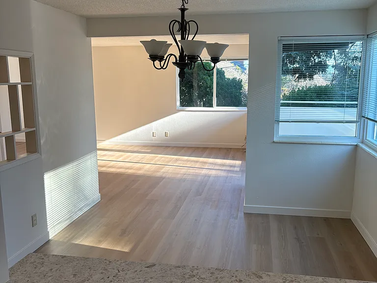 8601 15th Ave NE #201 — Photo 5