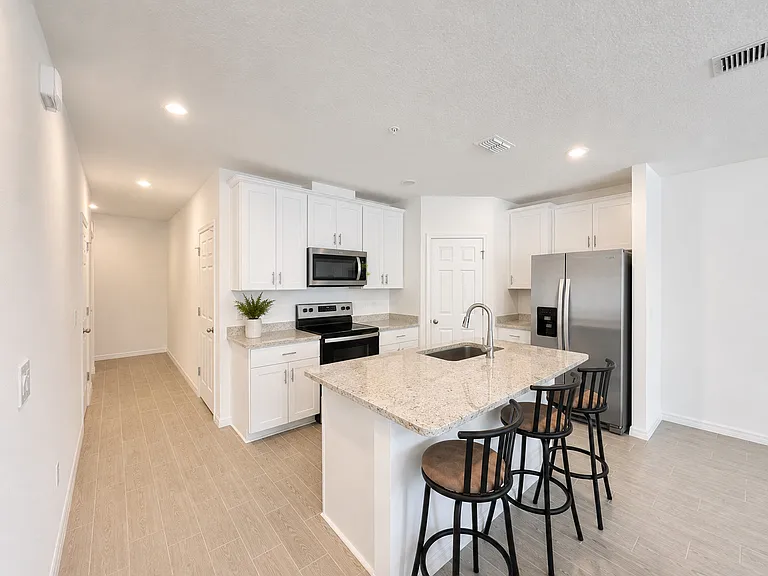 2077 Crape Jasmine Ln #2077 — Photo 3