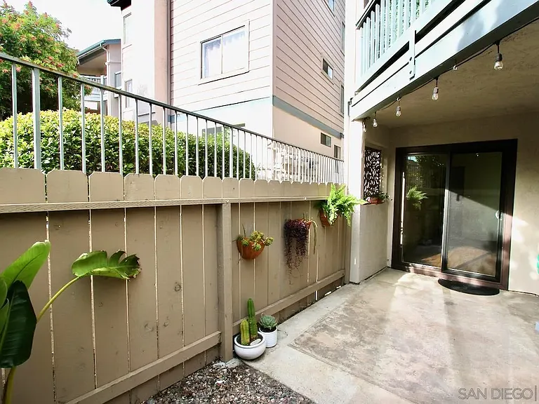 3021 Golden Oak Way — Photo 14