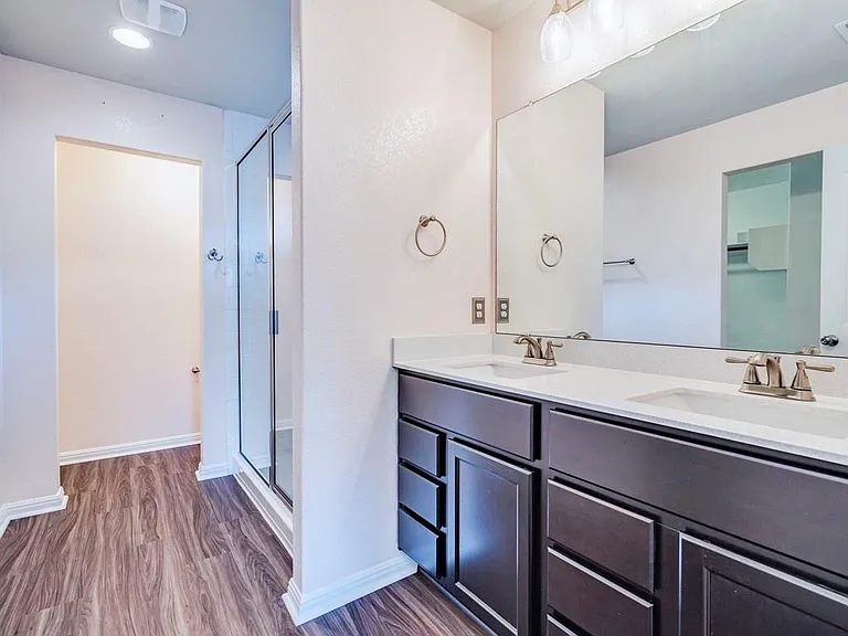 448 Dubina Ave — Photo 16