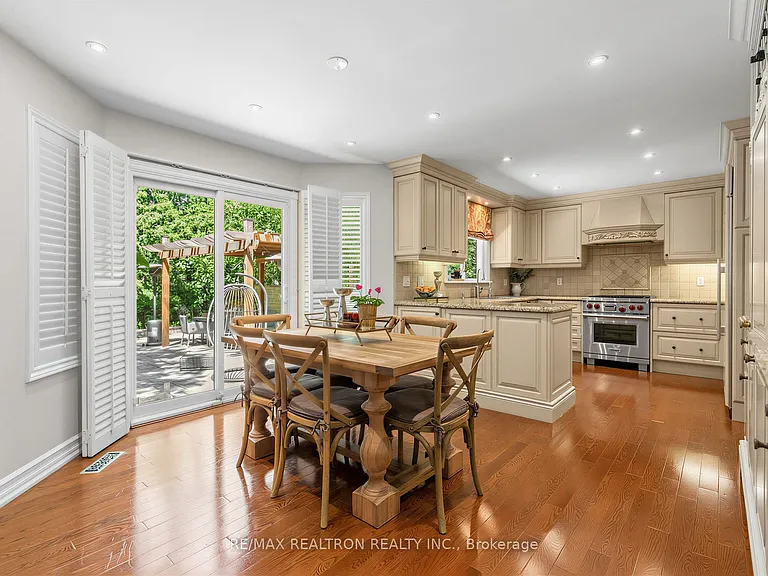 210 Westmount Blvd — Photo 15