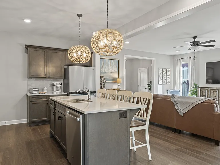 474 Evans Dr — Photo 13