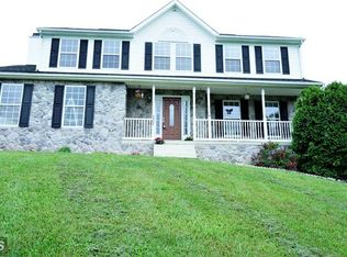 207 Ruddy Duck Rd, Harpers Ferry, WV 25425
