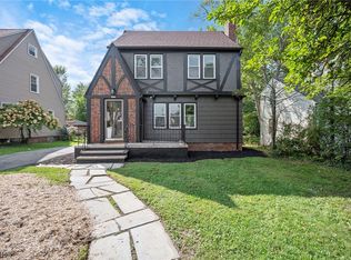 1022 Englewood Rd, Cleveland Heights, OH 44121