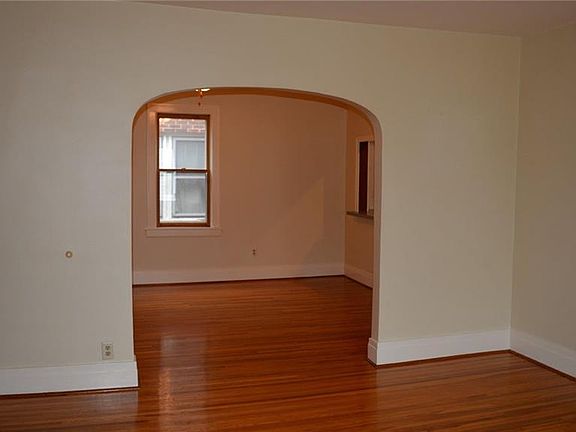 5th image of 58 Kettering Dr