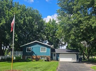 1223 Wildwood Rd, Saint Cloud, MN 56303
