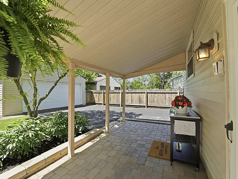 2257 Fishinger Rd — Photo 45