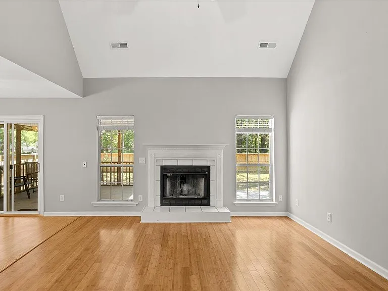 3250 Morningdale Dr — Photo 7