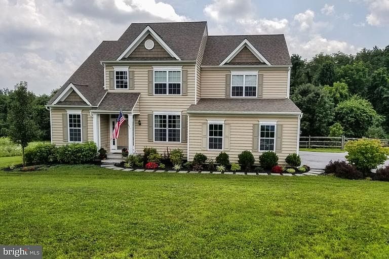 1st image of 162 Patriot Ln