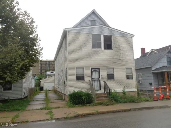 1330 W 67th St, Cleveland, OH 44102