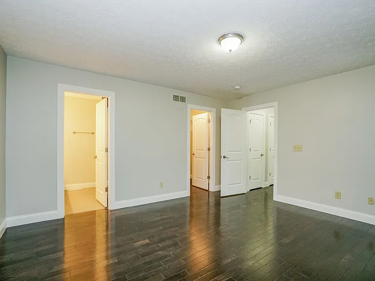 2131 Juneau Way — Photo 10