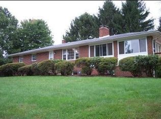 23908 Nightingale Ln, Aldie, VA 20105