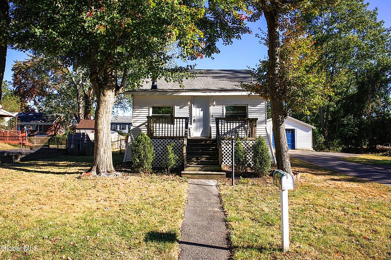 2nd image of 24 Dunning Avenue