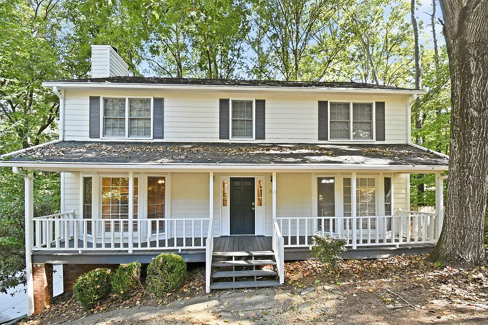 4 bed, 2.5 bath, 2020 sqft, $2,405 — Photo 1