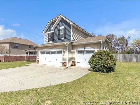 3rd image of 127 Ganton Dr