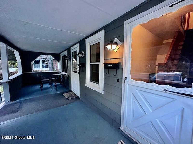 2nd image of 811 Washington Avenue
