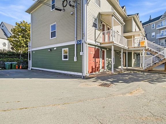 2nd image of 52 Irishtown Rd #104