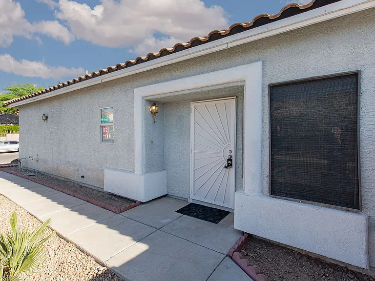 3790 Crest Horn Dr — Photo 5